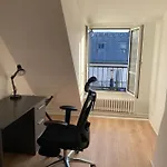 Upscale 80M2 2 Bedroom Apartment Near Champs Elysees